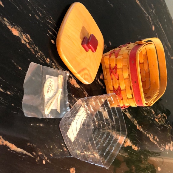 Let It Snow 2000 Tree Trimming Basket - Picture 4 of 8